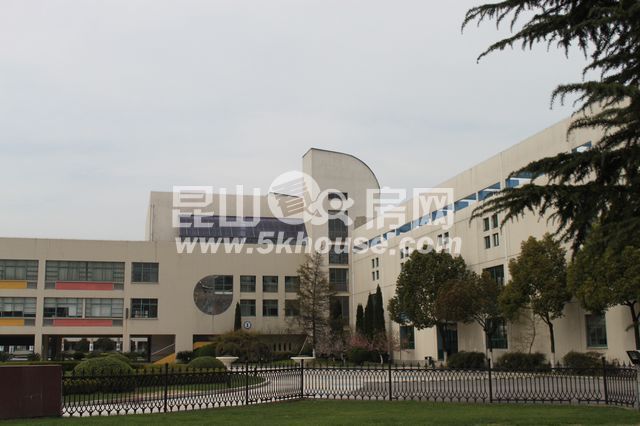昆山市玉峰實驗學校